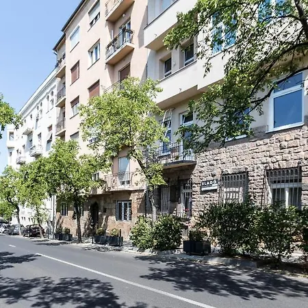 Corvinus Smart With Beautiful View דירה בודפשט
