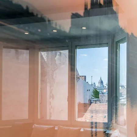 Corvinus Smart With Beautiful View